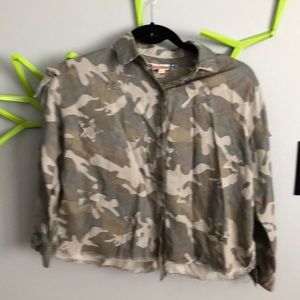 Vintage Havana girl’s large snap down shirt. Barely worn.